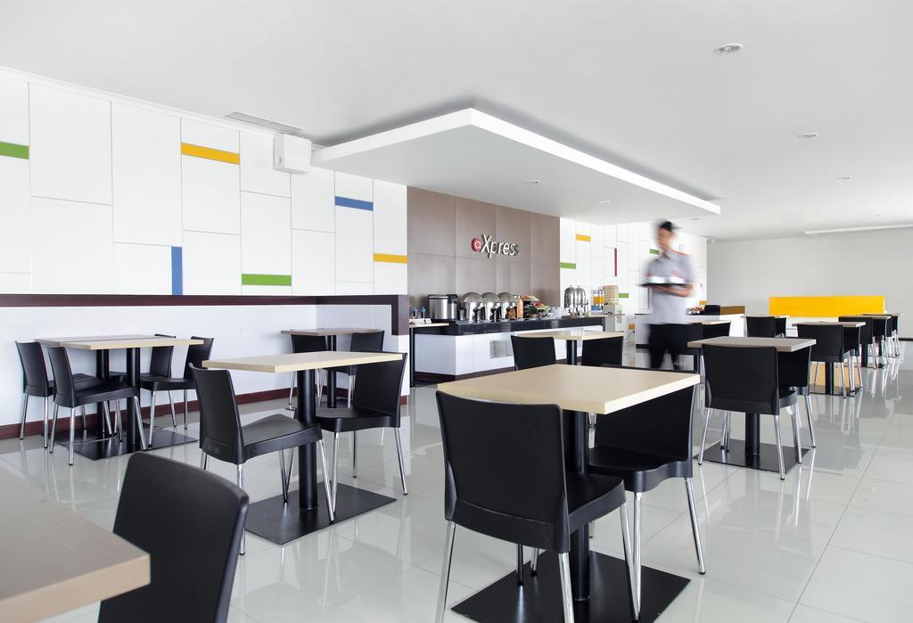Amaris Hotel Mangga Dua Square Jakarta Exterior photo